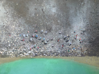 Jadesammler_Öl, Sprühfarbe auf Leinwand 120x150cm 3460€